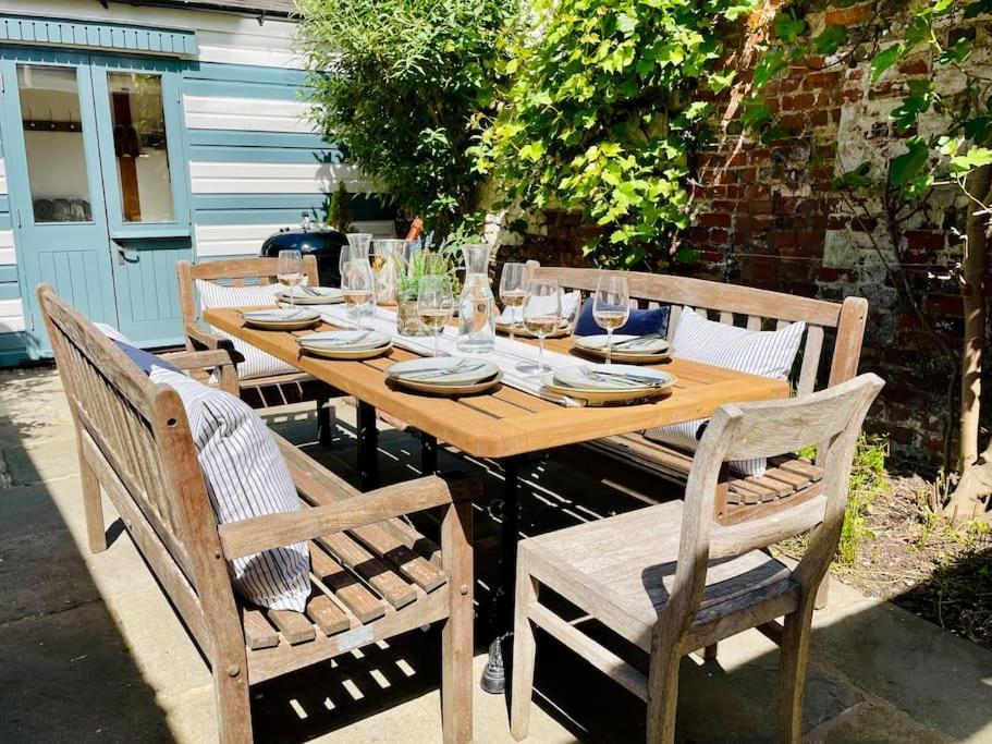 Вілла Dolls House - Luxury Townhouse *Sleeps 10* Henley-on-Thames Екстер'єр фото