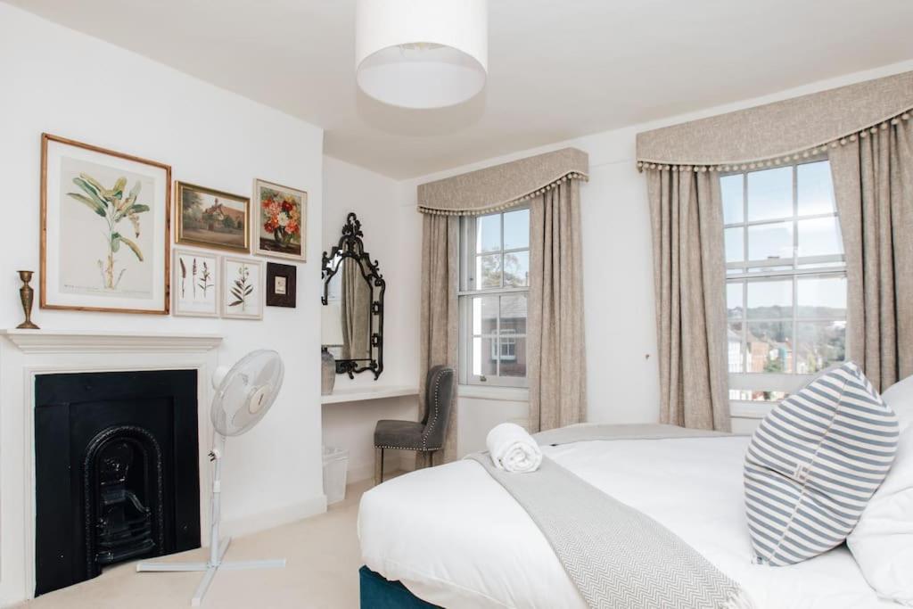Вілла Dolls House - Luxury Townhouse *Sleeps 10* Henley-on-Thames Екстер'єр фото