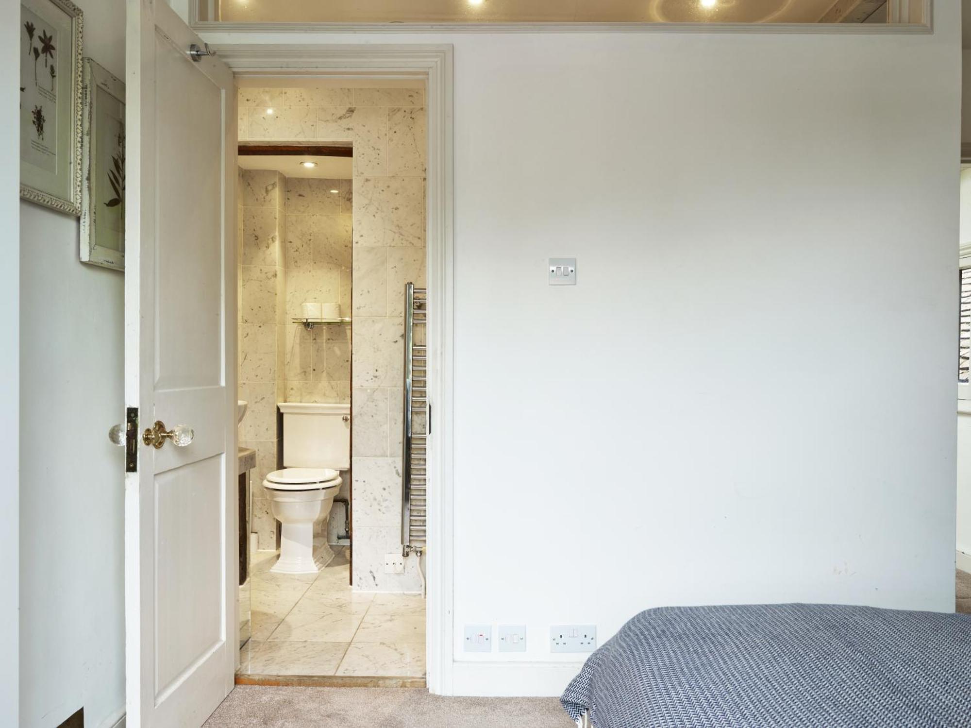 Вілла Dolls House - Luxury Townhouse *Sleeps 10* Henley-on-Thames Екстер'єр фото