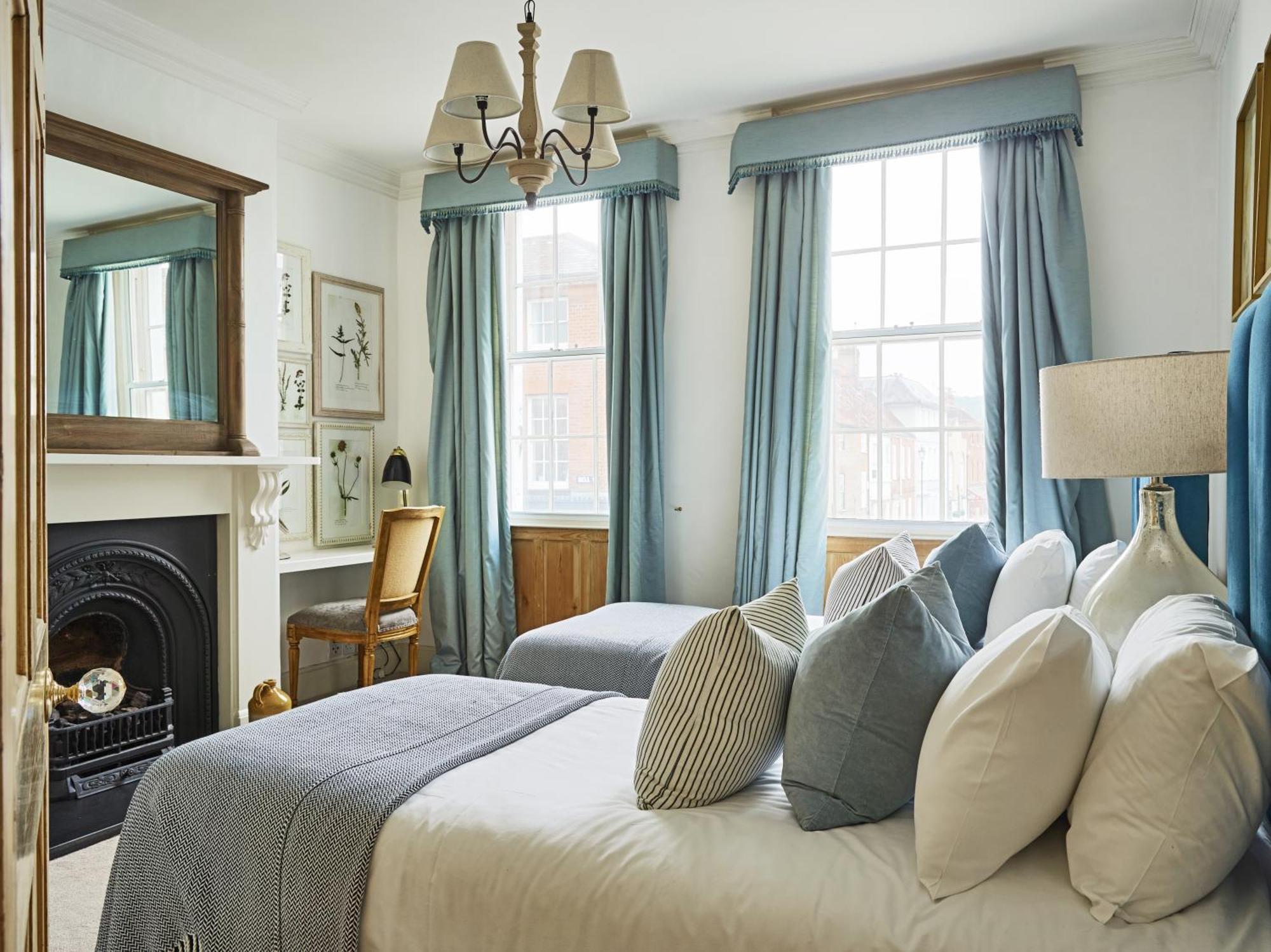 Вілла Dolls House - Luxury Townhouse *Sleeps 10* Henley-on-Thames Екстер'єр фото